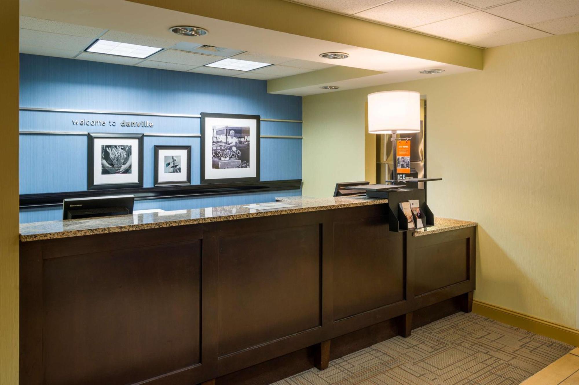Hampton Inn Danville Eksteriør bilde
